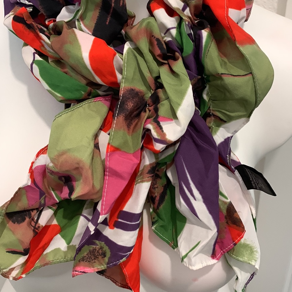 Colorful Ruched Scarf - Picture 6 of 8